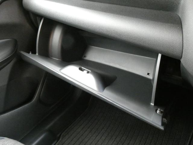 フィット 13G・Fパッケージ 5速マニュアル ディスプレイオーディオ バックカメラ ETC PUSHスタート スマートキー USB入力端子 アイドリングストップ(39枚目)