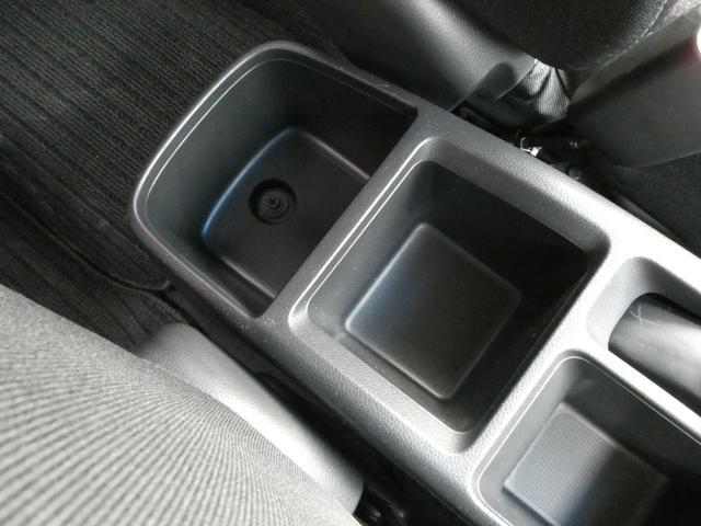 フィット 13G・Fパッケージ 5速マニュアル ディスプレイオーディオ バックカメラ ETC PUSHスタート スマートキー USB入力端子 アイドリングストップ(43枚目)