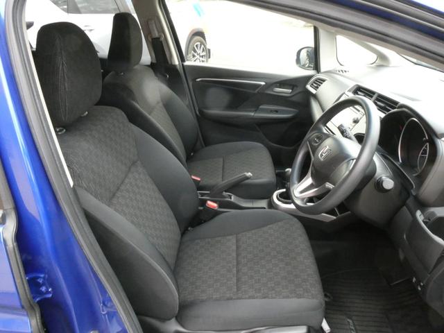 フィット 13G・Fパッケージ 5速マニュアル ディスプレイオーディオ バックカメラ ETC PUSHスタート スマートキー USB入力端子 アイドリングストップ(48枚目)