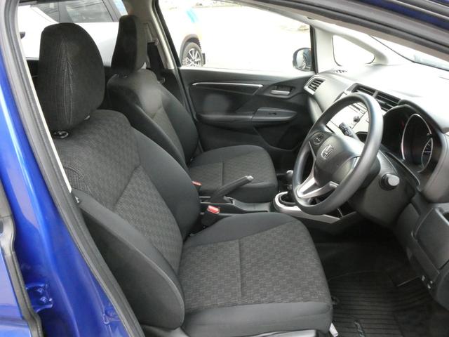 フィット 13G・Fパッケージ 5速マニュアル ディスプレイオーディオ バックカメラ ETC PUSHスタート スマートキー USB入力端子 アイドリングストップ(53枚目)