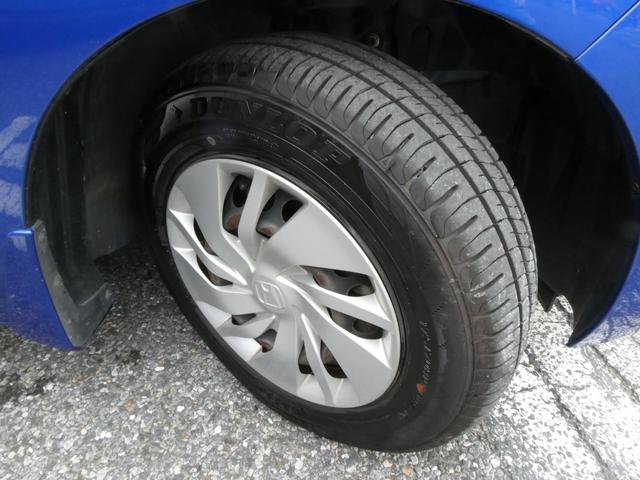 フィット 13G・Fパッケージ 5速マニュアル ディスプレイオーディオ バックカメラ ETC PUSHスタート スマートキー USB入力端子 アイドリングストップ(59枚目)