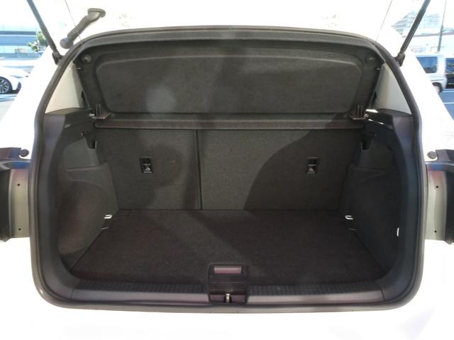 Ｔ－クロス ＴＳＩ　１ｓｔ　メモリーナビ　バックカメラ　ＢｌｕｅｔｏｏｔｈＡｕｄｉｏ　アダプティブクルーズコントロール　クリアランスソナー　パークアシスト　ＥＴＣ　１６インチアルミホイール　ＰＵＳＨスタート　スマートキー（28枚目）