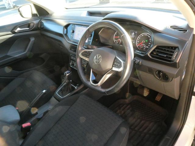 Ｔ－クロス ＴＳＩ　１ｓｔ　メモリーナビ　バックカメラ　ＢｌｕｅｔｏｏｔｈＡｕｄｉｏ　アダプティブクルーズコントロール　クリアランスソナー　パークアシスト　ＥＴＣ　１６インチアルミホイール　ＰＵＳＨスタート　スマートキー（55枚目）