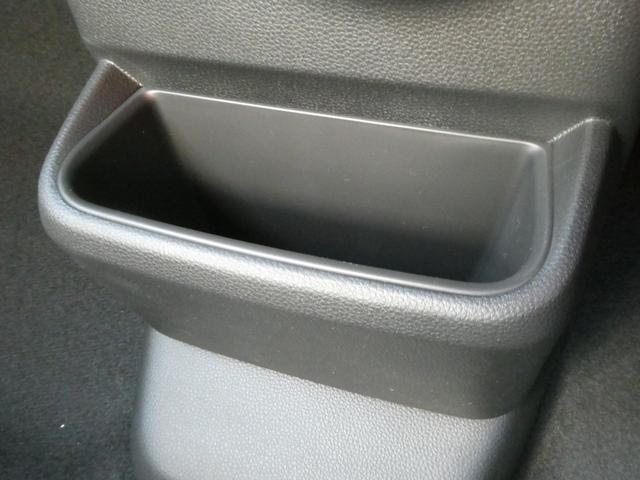 N-BOXカスタム コーディネートスタイル 届出済未使用車 アダプティブクルーズコントロール 電動パーキング BRAKEHOLD シートヒーター タイプC端子 14インチアルミホイール 両側電動スライドドア 衝突被害軽減システム レーンアシスト(40枚目)