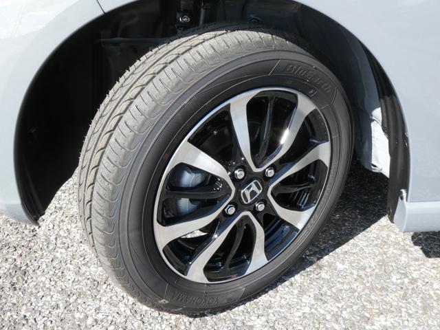 N-BOXカスタム コーディネートスタイル 届出済未使用車 アダプティブクルーズコントロール 電動パーキング BRAKEHOLD シートヒーター タイプC端子 14インチアルミホイール 両側電動スライドドア 衝突被害軽減システム レーンアシスト(60枚目)