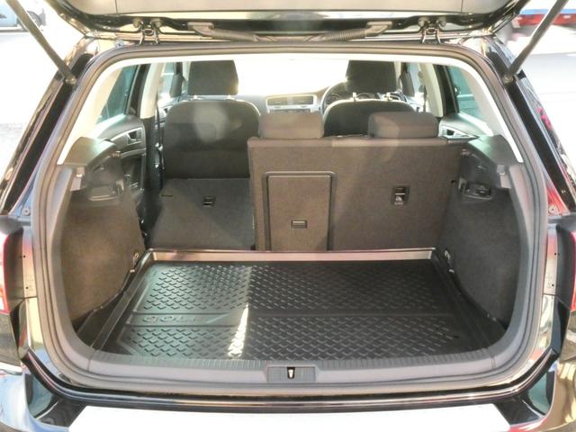 ゴルフ ＴＳＩコンフォートライン　メモリーナビ　バックカメラ　ＢｌｕｅｔｏｏｔｈＡｕｄｉｏ　パドルシフト　アダプティブクルーズコントロール　電動パーキング　オートホールド　レーンアシスト　ＥＴＣ　ＵＳＢ端子　アイドリングストップ（30枚目）