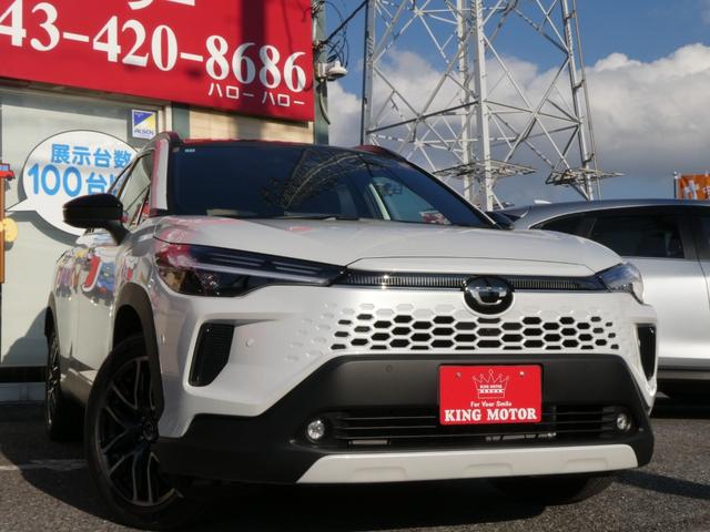カローラクロス ハイブリッド　Ｚ　登録済未使用車　メモリーナビ　パノラマルーフ　Ｂｌｕｅｔｏｏｔｈ　アダプティブクルーズコントロール　プリクラッシュセーフティ　ＥＴＣ２．０　パークアシスト　パワーバックドア　オートマチックハイビーム（7枚目）