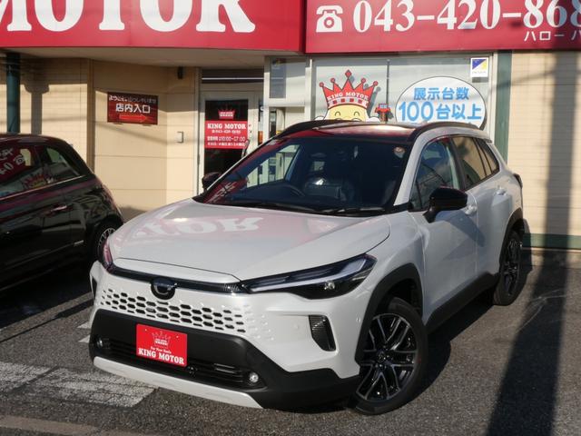 カローラクロス ハイブリッド　Ｚ　登録済未使用車　メモリーナビ　パノラマルーフ　Ｂｌｕｅｔｏｏｔｈ　アダプティブクルーズコントロール　プリクラッシュセーフティ　ＥＴＣ２．０　パークアシスト　パワーバックドア　オートマチックハイビーム（11枚目）