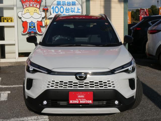 カローラクロス ハイブリッド　Ｚ　登録済未使用車　メモリーナビ　パノラマルーフ　Ｂｌｕｅｔｏｏｔｈ　アダプティブクルーズコントロール　プリクラッシュセーフティ　ＥＴＣ２．０　パークアシスト　パワーバックドア　オートマチックハイビーム（14枚目）