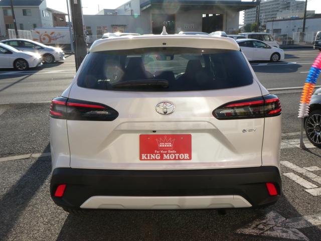 カローラクロス ハイブリッド　Ｚ　登録済未使用車　メモリーナビ　パノラマルーフ　Ｂｌｕｅｔｏｏｔｈ　アダプティブクルーズコントロール　プリクラッシュセーフティ　ＥＴＣ２．０　パークアシスト　パワーバックドア　オートマチックハイビーム（24枚目）