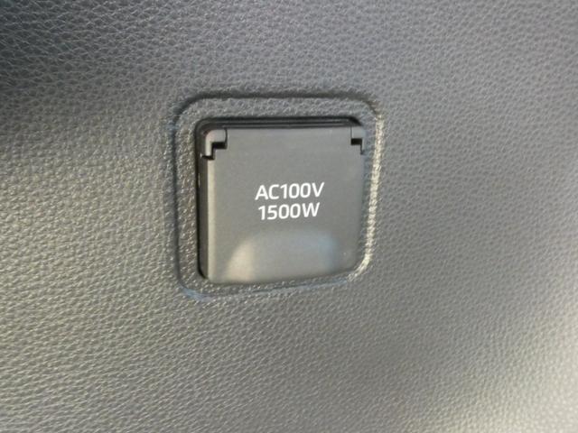 カローラクロス ハイブリッド　Ｚ　登録済未使用車　メモリーナビ　パノラマルーフ　Ｂｌｕｅｔｏｏｔｈ　アダプティブクルーズコントロール　プリクラッシュセーフティ　ＥＴＣ２．０　パークアシスト　パワーバックドア　オートマチックハイビーム（29枚目）