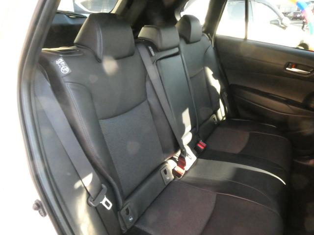 カローラクロス ハイブリッド　Ｚ　登録済未使用車　メモリーナビ　パノラマルーフ　Ｂｌｕｅｔｏｏｔｈ　アダプティブクルーズコントロール　プリクラッシュセーフティ　ＥＴＣ２．０　パークアシスト　パワーバックドア　オートマチックハイビーム（53枚目）