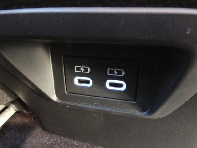 カローラクロス ハイブリッド　Ｚ　登録済未使用車　メモリーナビ　パノラマルーフ　Ｂｌｕｅｔｏｏｔｈ　アダプティブクルーズコントロール　プリクラッシュセーフティ　ＥＴＣ２．０　パークアシスト　パワーバックドア　オートマチックハイビーム（55枚目）