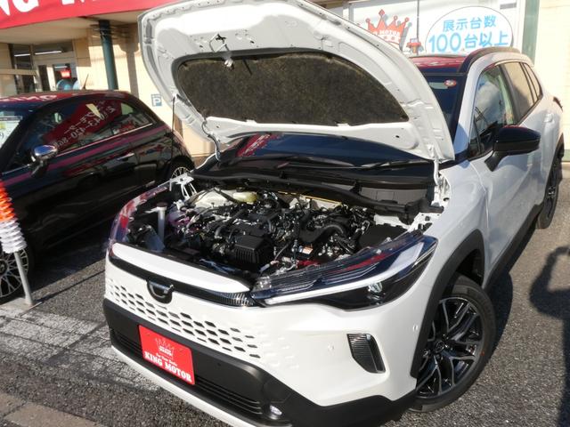 カローラクロス ハイブリッド　Ｚ　登録済未使用車　メモリーナビ　パノラマルーフ　Ｂｌｕｅｔｏｏｔｈ　アダプティブクルーズコントロール　プリクラッシュセーフティ　ＥＴＣ２．０　パークアシスト　パワーバックドア　オートマチックハイビーム（65枚目）