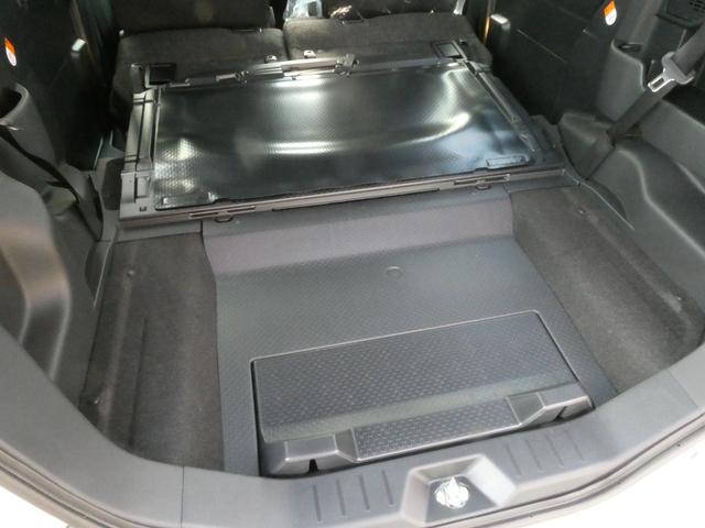 ルーミー カスタムＧ－Ｔ　登録済未使用車　コンフォートパッケージ　９インチディスプレイオーディオ　パノラミックビューモニター　Ｂｌｕｅｔｏｏｔｈ　フルセグ　両側電動スライドドア　シートヒーター　クリアランスソナー　スマートキー（32枚目）