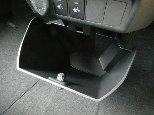 ルーミー カスタムＧ－Ｔ　登録済未使用車　コンフォートパッケージ　９インチディスプレイオーディオ　パノラミックビューモニター　Ｂｌｕｅｔｏｏｔｈ　フルセグ　両側電動スライドドア　シートヒーター　クリアランスソナー　スマートキー（47枚目）