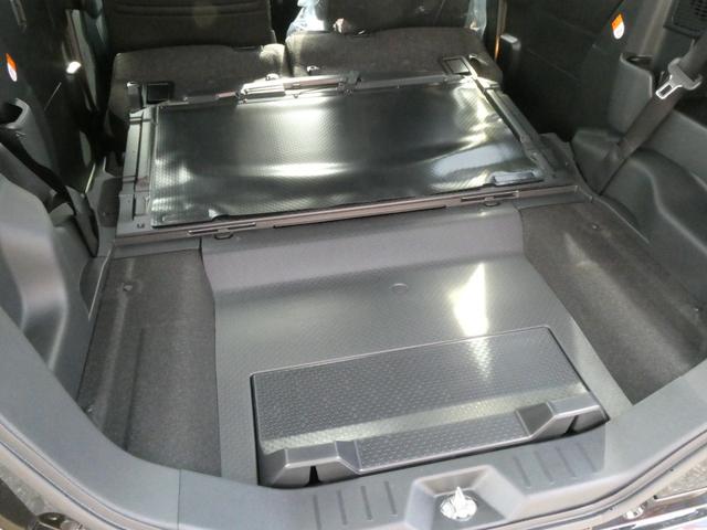 ルーミー カスタムＧ－Ｔ　登録済未使用車　コンフォートパッケージ　９インチディスプレイオーディオ　パノラミックビューモニター　Ｂｌｕｅｔｏｏｔｈ　フルセグ　両側電動スライドドア　シートヒーター　クリアランスソナー　スマートキー（30枚目）