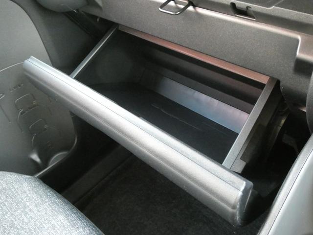 シエンタ ハイブリッドＺ　登録済未使用車　コンフォートｐｋｇ　メモリーナビ　パノラミックビューモニター　Ｂｌｕｅｔｏｏｔｈ　シートヒーター　ステアリングヒーター　両側電動スライドドア　アダプティブクルーズコントロール　ＥＴＣ（51枚目）