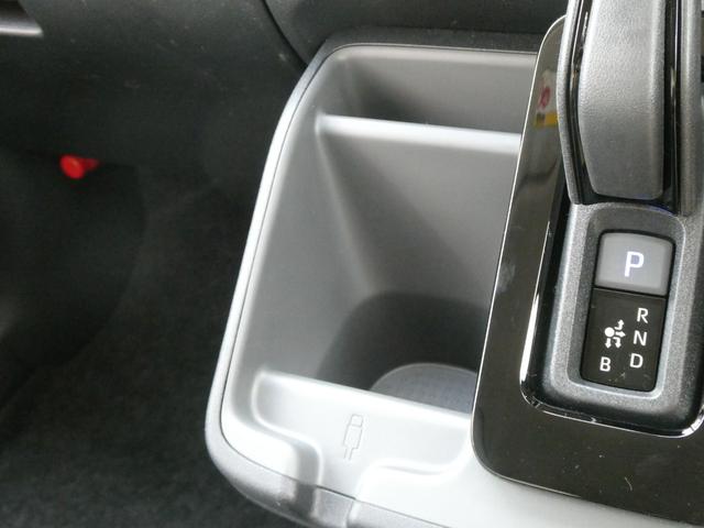 シエンタ ハイブリッドＺ　登録済未使用車　コンフォートｐｋｇ　メモリーナビ　パノラミックビューモニター　Ｂｌｕｅｔｏｏｔｈ　シートヒーター　ステアリングヒーター　両側電動スライドドア　アダプティブクルーズコントロール　ＥＴＣ（52枚目）