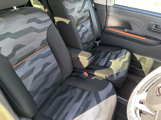 タント ファンクロスターボ　１年保証・走行距離無制限　走行距離２１３ｋｍ　両側電動スライドドア　ＬＥＤヘッドライト　ＬＥＤフォグランプ　左右シートヒーター（13枚目）