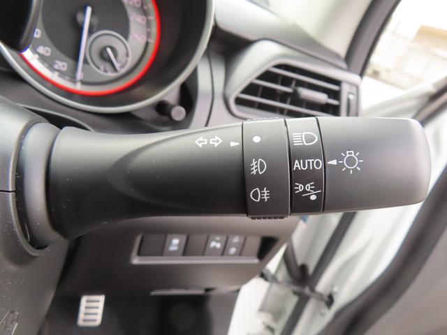 スイフトスポーツ スポーツ　２型　スズキセーフティサポート☆　バックカメラ　オートライト　Ｂｌｕｅｔｏｏｔｈ　純正ナビ　プッシュスタート　シートヒーター　オートエアコン　ＥＴＣ　スズキセーフティーサポート　衝突安全ボディ（9枚目）