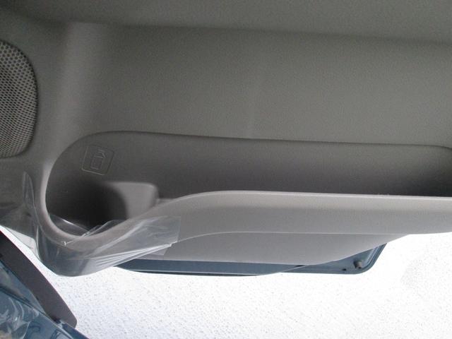 エブリイ PC 6型 キーレスエントリー☆前席パワーウィンドウ☆ オートライト スライドドア 禁煙車 スズキセーフティーサポート ワンオーナー 衝突被害軽減システム アイドリングストップ 横滑り防止機能 衝突安全ボディ 盗難防止システム(8枚目)