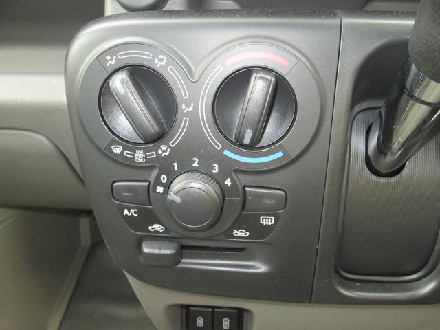 エブリイ PC 6型 キーレスエントリー☆前席パワーウィンドウ☆ オートライト スライドドア 禁煙車 スズキセーフティーサポート ワンオーナー 衝突被害軽減システム アイドリングストップ 横滑り防止機能 衝突安全ボディ 盗難防止システム(12枚目)