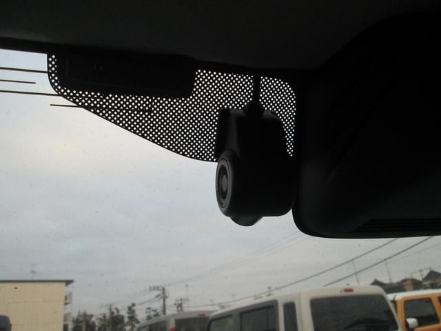 アルトラパン Ｘ　３型　８インチ全方位メモリーナビ☆ドライブレコーダー☆　ドライブレコーダー　バックカメラ　オートライト　Ｂｌｕｅｔｏｏｔｈ　純正ナビ　プッシュスタート　シートヒーター　オートエアコン　スズキセーフティーサポート　ワンオーナー　衝突被害軽減システム（30枚目）