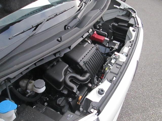 ワゴンＲスマイル ＨＹＢＲＩＤ　Ｘ　３型　バックカメラ　オートライト　Ｂｌｕｅｔｏｏｔｈ　スライドドア　純正ナビ　プッシュスタート　シートヒーター　オートエアコン　禁煙車　スズキセーフティーサポート　衝突被害軽減システム　アイドリングストップ（14枚目）