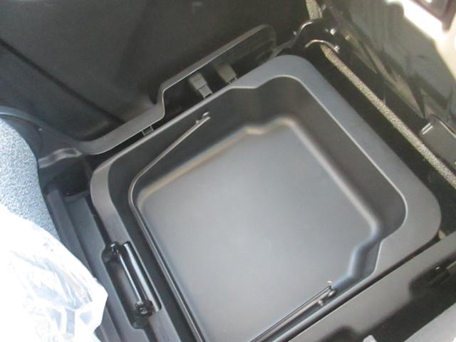 スペーシア ＨＹＢＲＩＤ　Ｘ　９インチ全方位メモリーナビ☆スズキコネクト　バックカメラ　オートライト　Ｂｌｕｅｔｏｏｔｈ　スライドドア　純正ナビ　プッシュスタート　シートヒーター　オートエアコン　禁煙車　スズキセーフティーサポート　ワンオーナー　衝突被害軽減システム（22枚目）