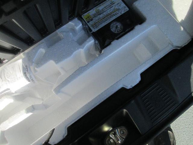 スペーシア ＨＹＢＲＩＤ　Ｘ　９インチ全方位メモリーナビ☆スズキコネクト　バックカメラ　オートライト　Ｂｌｕｅｔｏｏｔｈ　スライドドア　純正ナビ　プッシュスタート　シートヒーター　オートエアコン　禁煙車　スズキセーフティーサポート　ワンオーナー　衝突被害軽減システム（29枚目）