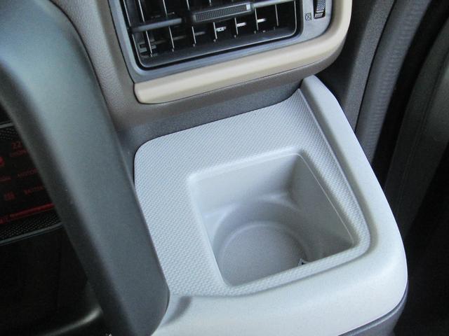 スペーシア ＨＹＢＲＩＤ　Ｇ　ＬＥＤヘッドライト☆ステアリングスイッチ☆　オートライト　スライドドア　プッシュスタート　オートエアコン　禁煙車　スズキセーフティーサポート　ワンオーナー　衝突被害軽減システム　アイドリングストップ　横滑り防止機能　衝突安全ボディ　盗難防止シス（9枚目）