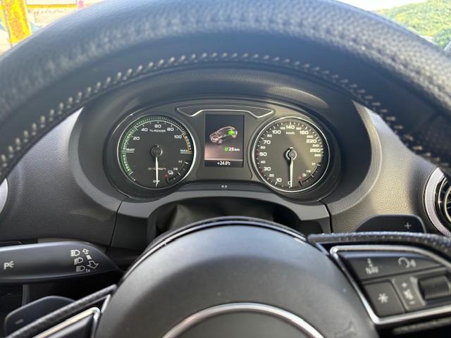 A3スポーツバックe-トロン ベースグレード(13枚目)