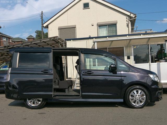 ステップワゴンスパーダ Ｓ　保証付　アルパインフリップダウンモニター　ストラーダＨＤＤナビ　バックカメラ　ブルートゥース　両側パワースライドドア　フルセグ地デジ　ＥＴＣ　パドルシフト　タイミングチェーン　インテリキー（7枚目）