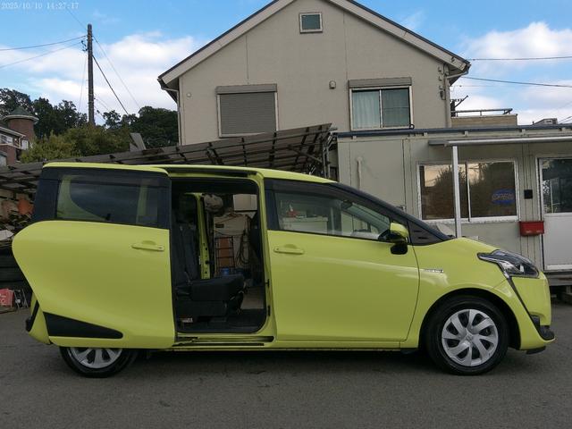 シエンタ ハイブリッドG 保証付 両側パワースライドドア LEDヘッドライト オートマチックハイビーム レーンディパーチャーアラート 先行車発進アラーム 純正SDナビ バックカメラ ETC ブルートゥース インテリキー(7枚目)