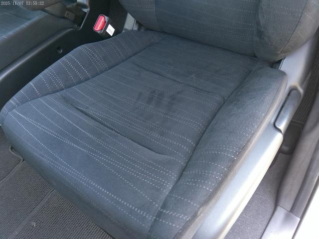 ステップワゴン Ｇ　ＨＩＤエディション　保証付　モデューロフルエアロ　両側パワースライドドア　純正ＨＤＤナビ　バックカメラ　ワンセグ地デジ　ＥＴＣ　タイミングチェーン　キーレス（42枚目）