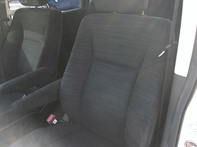 ステップワゴン Ｇ　ＨＩＤエディション　保証付　モデューロフルエアロ　両側パワースライドドア　純正ＨＤＤナビ　バックカメラ　ワンセグ地デジ　ＥＴＣ　タイミングチェーン　キーレス（43枚目）