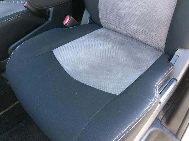 セレナ ライダーパフォーマンススペックブラックラインＳ－ＨＶ　保証付　フリップダウンモニター　アルパイン８インチＨＤＤナビ　バックカメラ　前後ドライブレコーダー　両側パワースライドドア　ブルートゥース　フルセグ地デジ　ＥＴＣ　クルーズコントロール　インテリキー（42枚目）