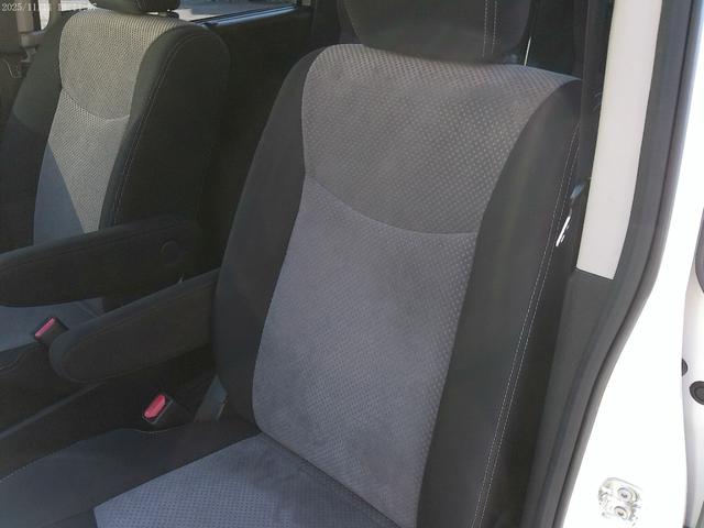 セレナ ライダーパフォーマンススペックブラックラインＳ－ＨＶ　保証付　フリップダウンモニター　アルパイン８インチＨＤＤナビ　バックカメラ　前後ドライブレコーダー　両側パワースライドドア　ブルートゥース　フルセグ地デジ　ＥＴＣ　クルーズコントロール　インテリキー（43枚目）