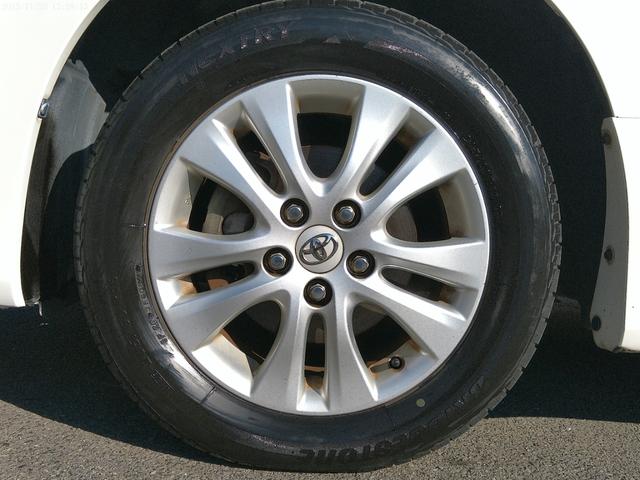 ヴォクシー ＺＳ　保証付　後期型　両側パワースライドドア　純正ＳＤナビ　バックカメラ　ブルートゥース　キャプテンシート７人　パドルシフト　ビルトインＥＴＣ　フルセグ地デジ　インテリキー（26枚目）