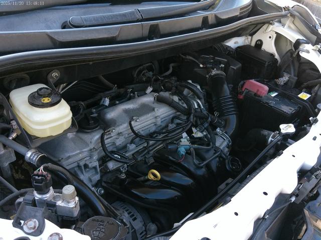 ヴォクシー ＺＳ　保証付　後期型　両側パワースライドドア　純正ＳＤナビ　バックカメラ　ブルートゥース　キャプテンシート７人　パドルシフト　ビルトインＥＴＣ　フルセグ地デジ　インテリキー（33枚目）