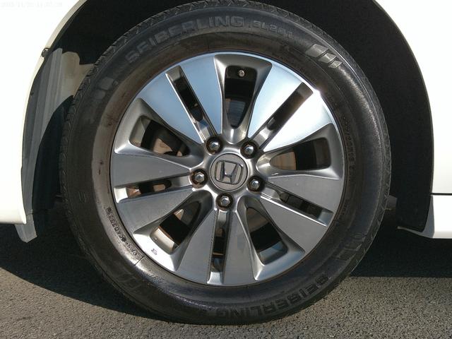 ステップワゴンスパーダ Ｚ　インターナビセレクション　保証付　後期型　フリップダウンモニター　両側パワースライドドア　純正ＨＤＤナビ　バックカメラ　クルーズコントロール　ＥＴＣ　キャプテンシート７人　アイドリングストップ　パドルシフト　インテリキー（29枚目）