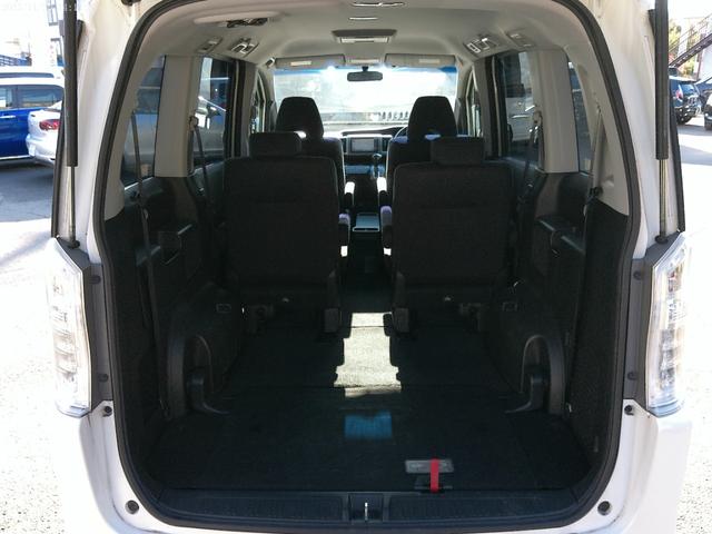 ステップワゴンスパーダ Ｚ　インターナビセレクション　保証付　後期型　フリップダウンモニター　両側パワースライドドア　純正ＨＤＤナビ　バックカメラ　クルーズコントロール　ＥＴＣ　キャプテンシート７人　アイドリングストップ　パドルシフト　インテリキー（35枚目）