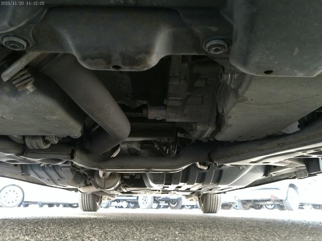 ステップワゴンスパーダ Ｚ　インターナビセレクション　保証付　後期型　フリップダウンモニター　両側パワースライドドア　純正ＨＤＤナビ　バックカメラ　クルーズコントロール　ＥＴＣ　キャプテンシート７人　アイドリングストップ　パドルシフト　インテリキー（38枚目）