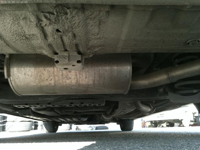 ステップワゴンスパーダ Ｚ　インターナビセレクション　保証付　後期型　フリップダウンモニター　両側パワースライドドア　純正ＨＤＤナビ　バックカメラ　クルーズコントロール　ＥＴＣ　キャプテンシート７人　アイドリングストップ　パドルシフト　インテリキー（39枚目）