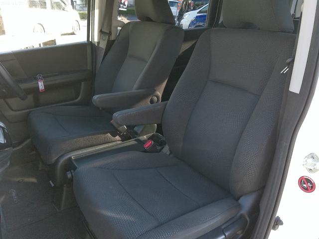 ステップワゴンスパーダ Ｚ　インターナビセレクション　保証付　後期型　フリップダウンモニター　両側パワースライドドア　純正ＨＤＤナビ　バックカメラ　クルーズコントロール　ＥＴＣ　キャプテンシート７人　アイドリングストップ　パドルシフト　インテリキー（43枚目）