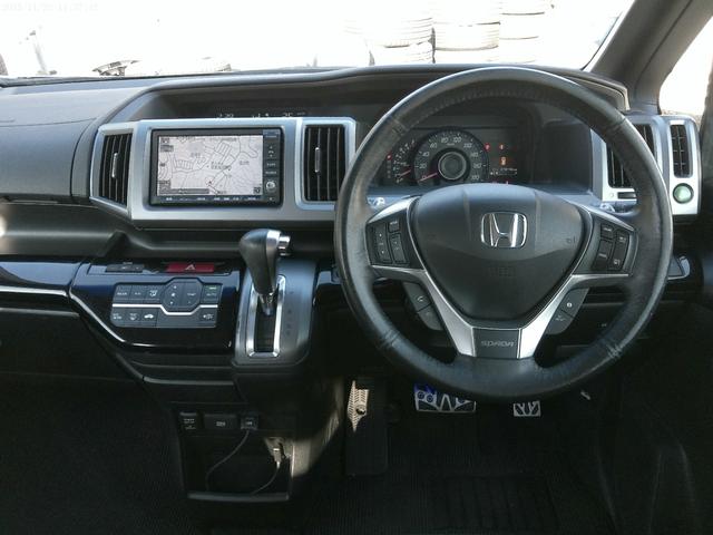 ステップワゴンスパーダ Ｚ　インターナビセレクション　保証付　後期型　フリップダウンモニター　両側パワースライドドア　純正ＨＤＤナビ　バックカメラ　クルーズコントロール　ＥＴＣ　キャプテンシート７人　アイドリングストップ　パドルシフト　インテリキー（59枚目）