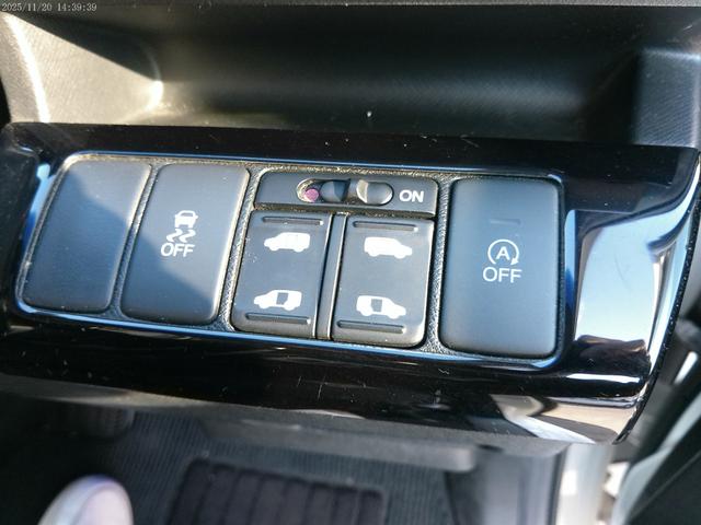 ステップワゴンスパーダ Ｚ　インターナビセレクション　保証付　後期型　フリップダウンモニター　両側パワースライドドア　純正ＨＤＤナビ　バックカメラ　クルーズコントロール　ＥＴＣ　キャプテンシート７人　アイドリングストップ　パドルシフト　インテリキー（68枚目）