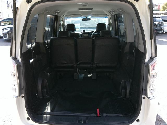 ステップワゴンスパーダ Ｚ　保証付　リアエンタテイメントシステム　両側パワースライドドア　純正ＨＤＤナビ　バックカメラ　ＥＴＣ　ワンセグ地デジ　パドルシフト　インテリキー（31枚目）