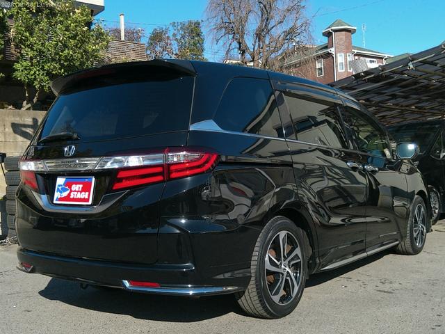 オデッセイ アブソルート　保証付　両側パワースライドドア　ＬＥＤヘッドライト　ブルートゥース　ＨＤＭＩ接続　純正ナビ　バックカメラ　クルーズコントロール　パドルシフト　フルセグ地デジ　ＥＴＣ　インテリキー（2枚目）